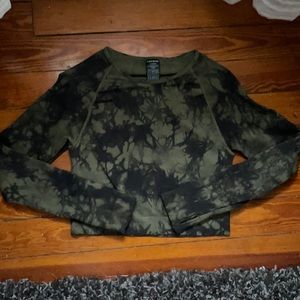 Victoria’s Secret Pink crop seamless long sleeve top